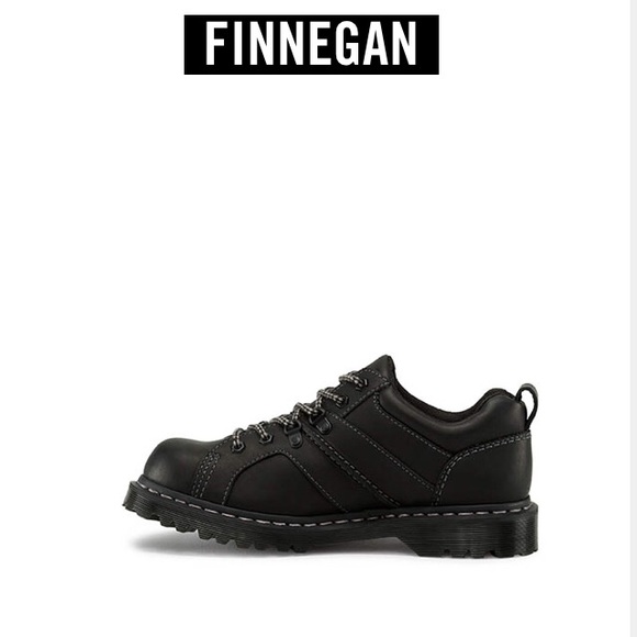 dr martens finnegan black